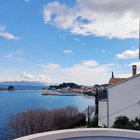 Blue Sky Daire *